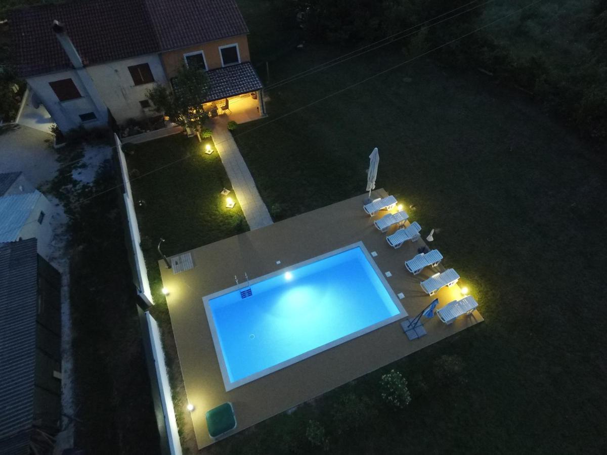 Holiday Apartment Ariella Krizanici Luaran gambar