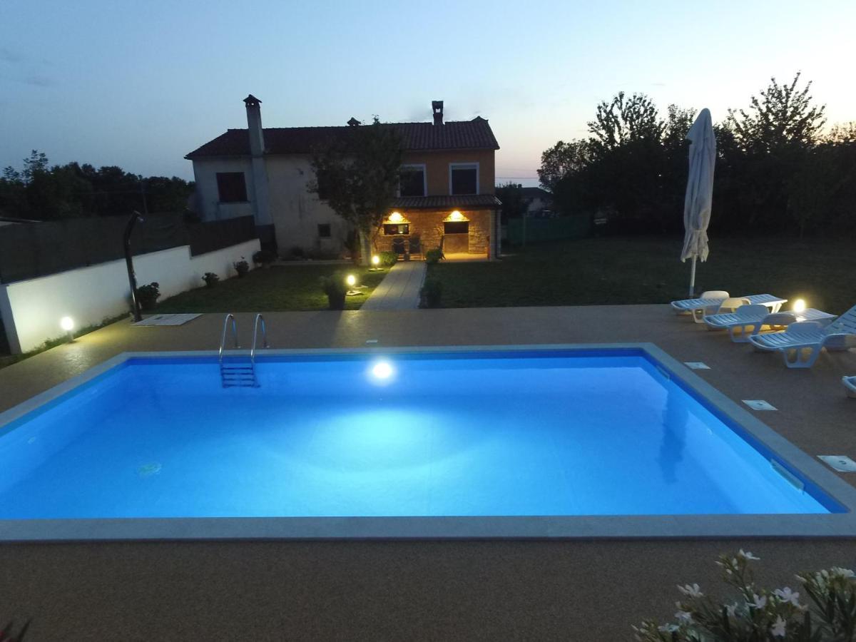 Holiday Apartment Ariella Krizanici Luaran gambar