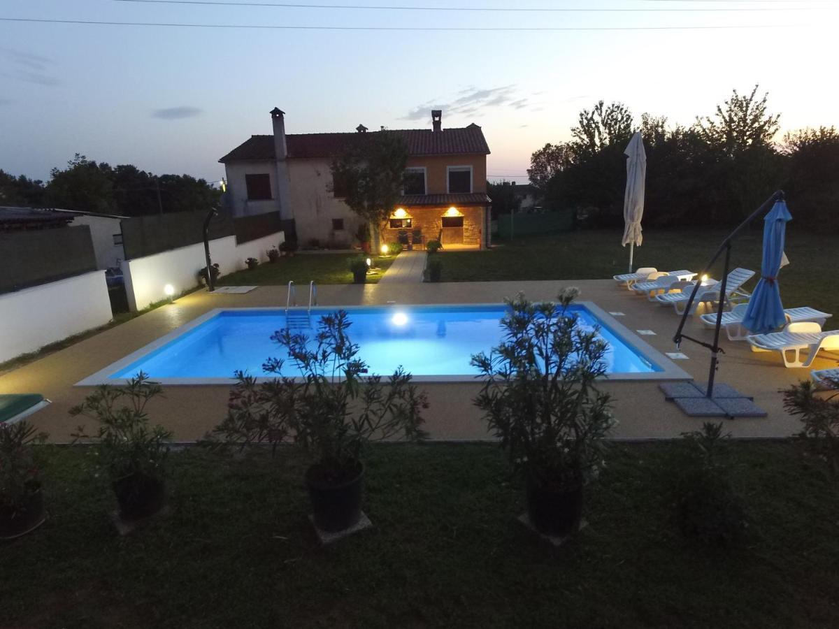 Holiday Apartment Ariella Krizanici Luaran gambar