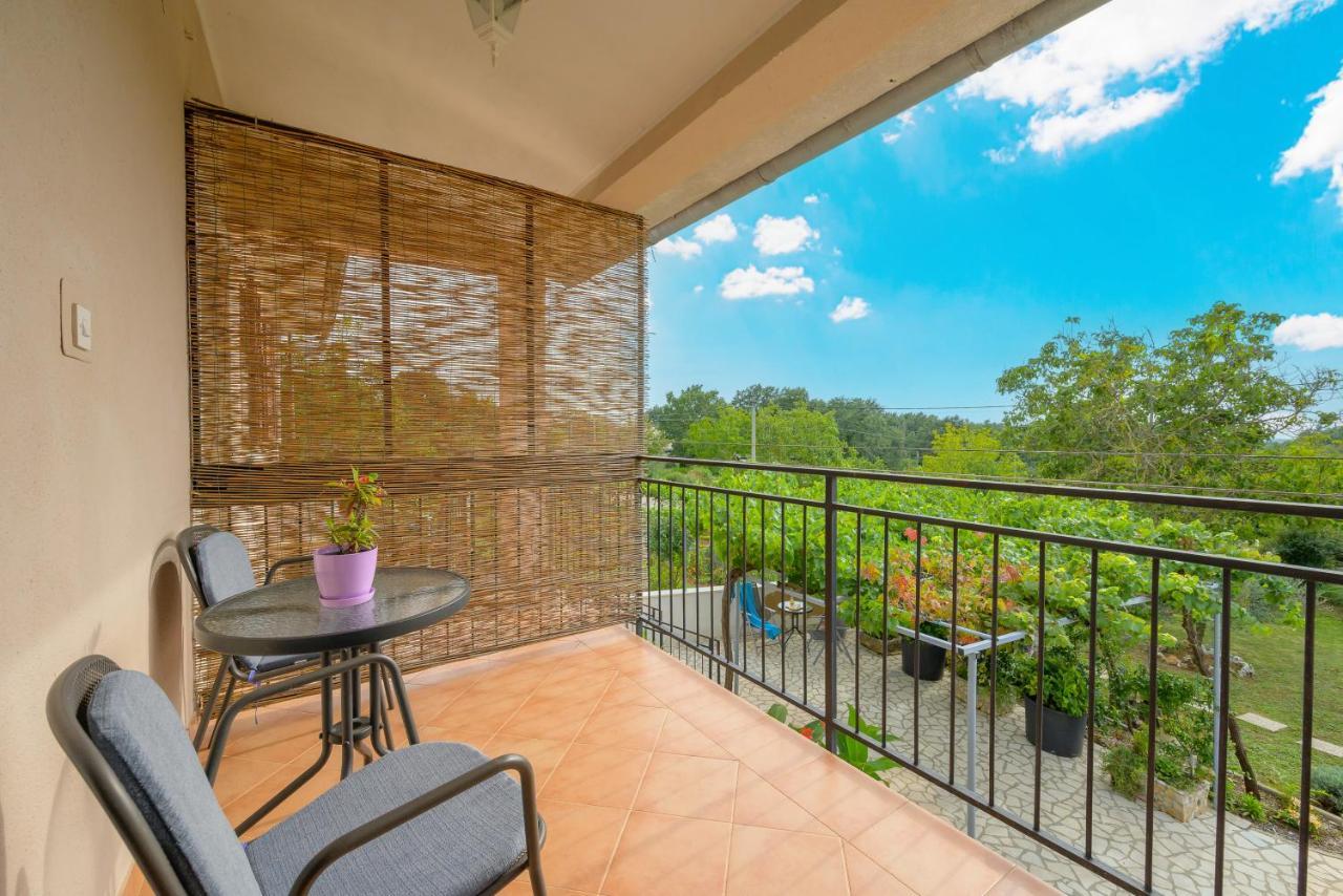 Holiday Apartment Ariella Krizanici Luaran gambar