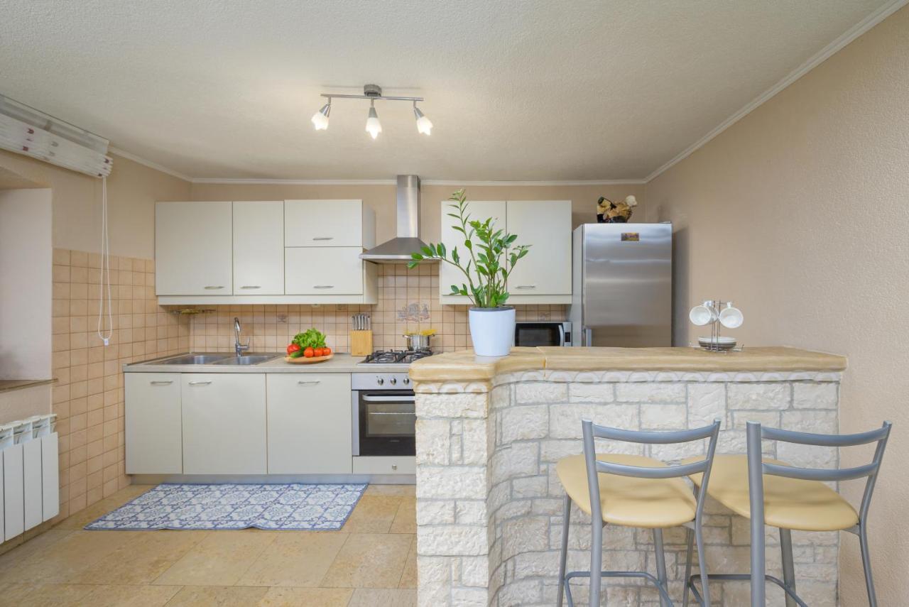 Holiday Apartment Ariella Krizanici Luaran gambar